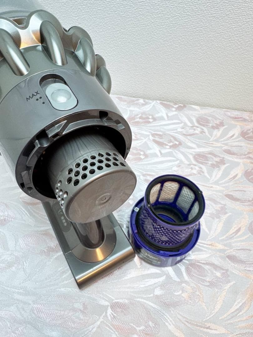 分解洗浄済】315-ダイソン dyson v10 sv12 掃除機 作動品