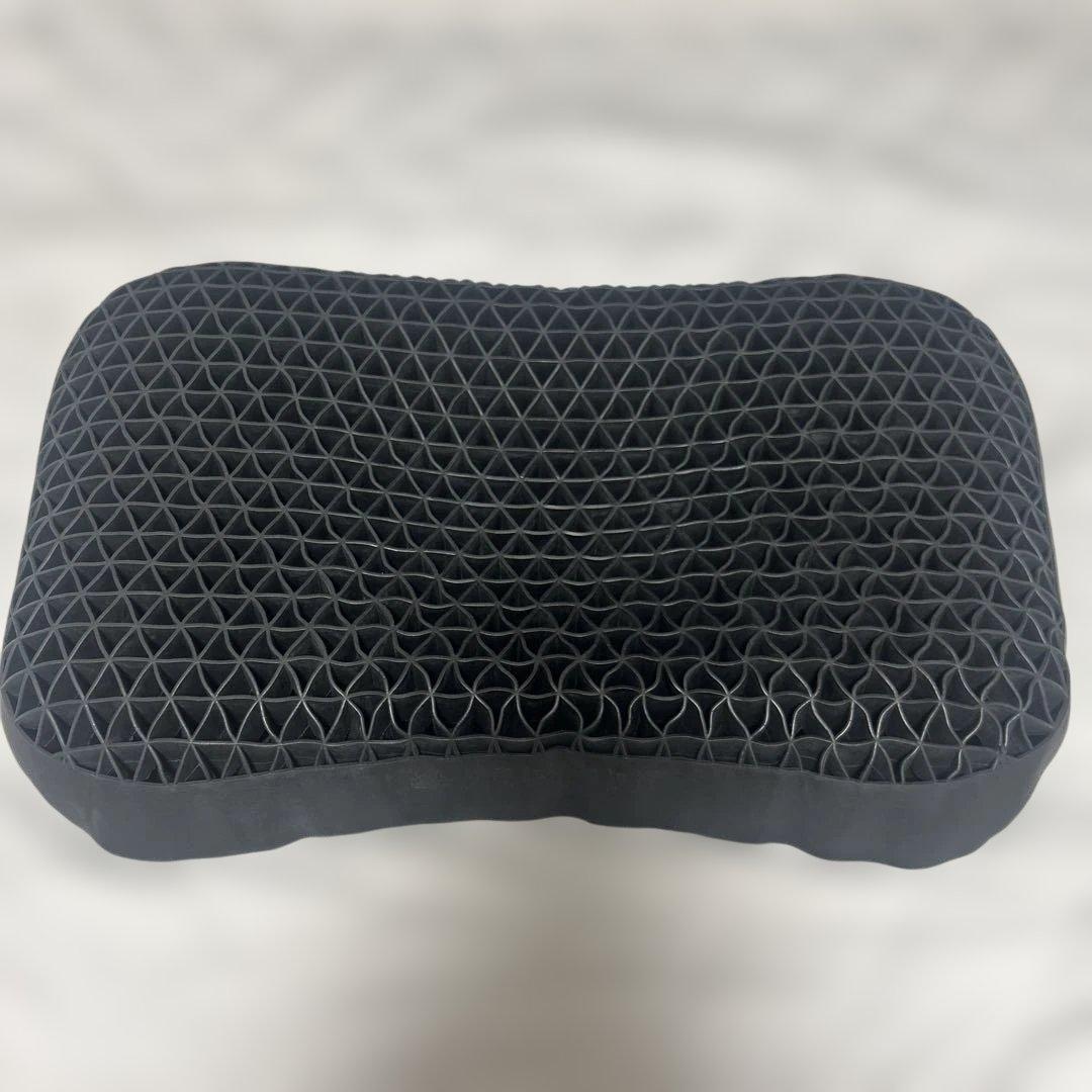 ヒツジのいらない枕 ープレミアムブラックレーベルー 枕カバー付き 公式特別モデル】【ブラックレーベル枕カバー付き】ヒツジのいらない枕