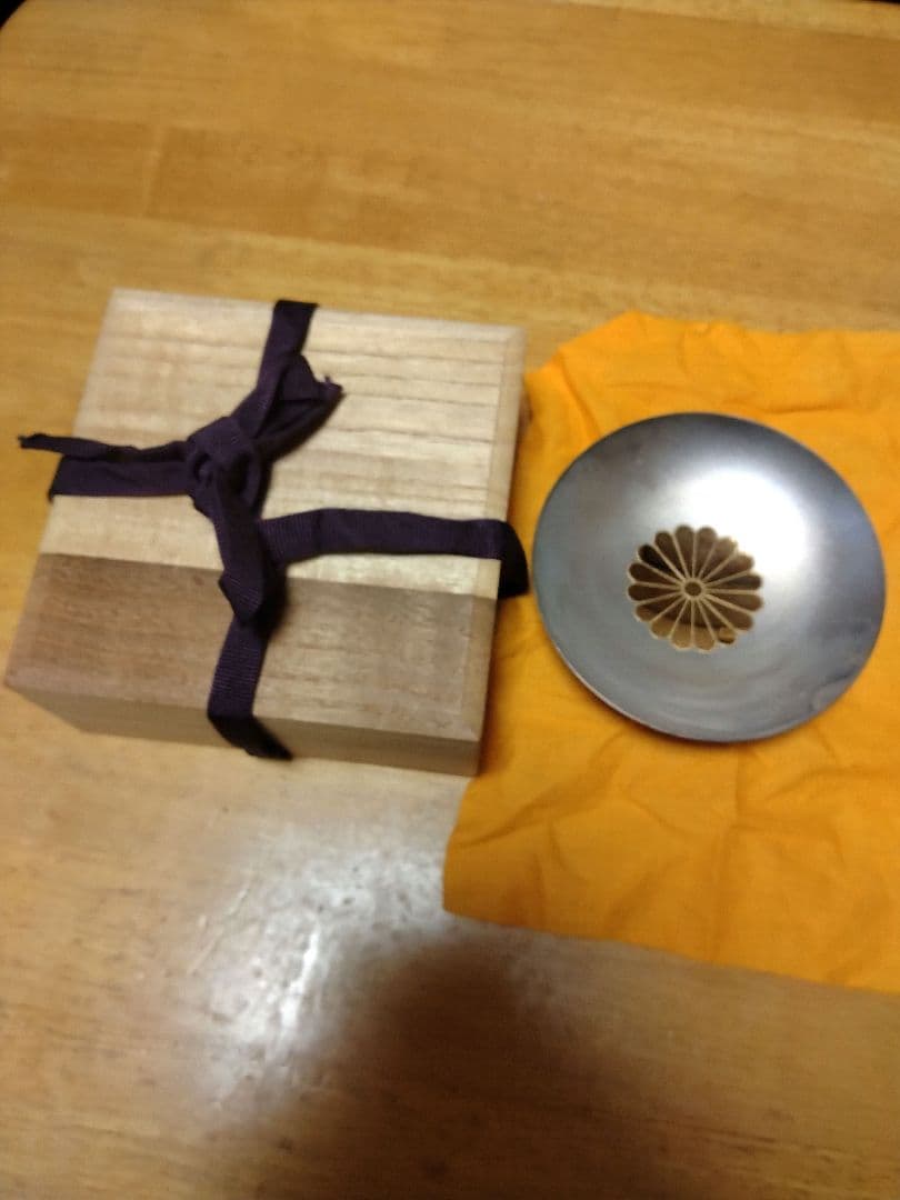 純銀盃 勲三等 瑞宝章 純銀杯 - メルカリ