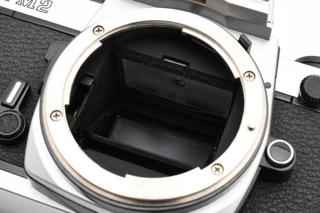 超美品 ニコン New FM2 シルバー フィルム モルト新品交換済 M446