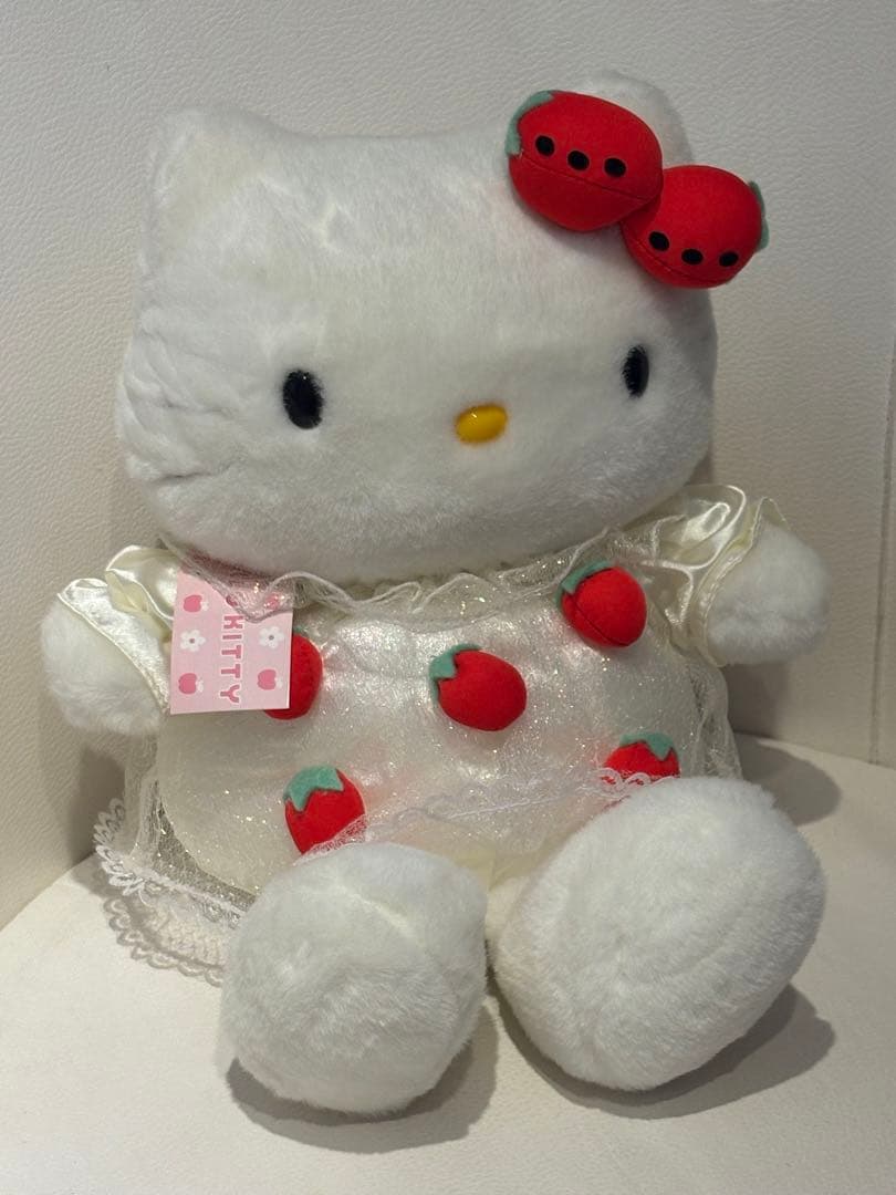 新品タグ付き 年代物 ハローキティ ぬいぐるみ いちご ドレス サンリオ