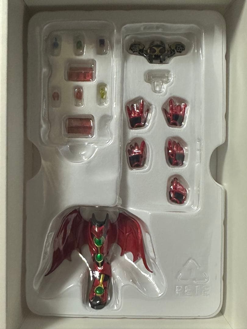 【未開封品/中古有】フィギュアーツ　仮面ライダーキバ　セット(画像準備中有)