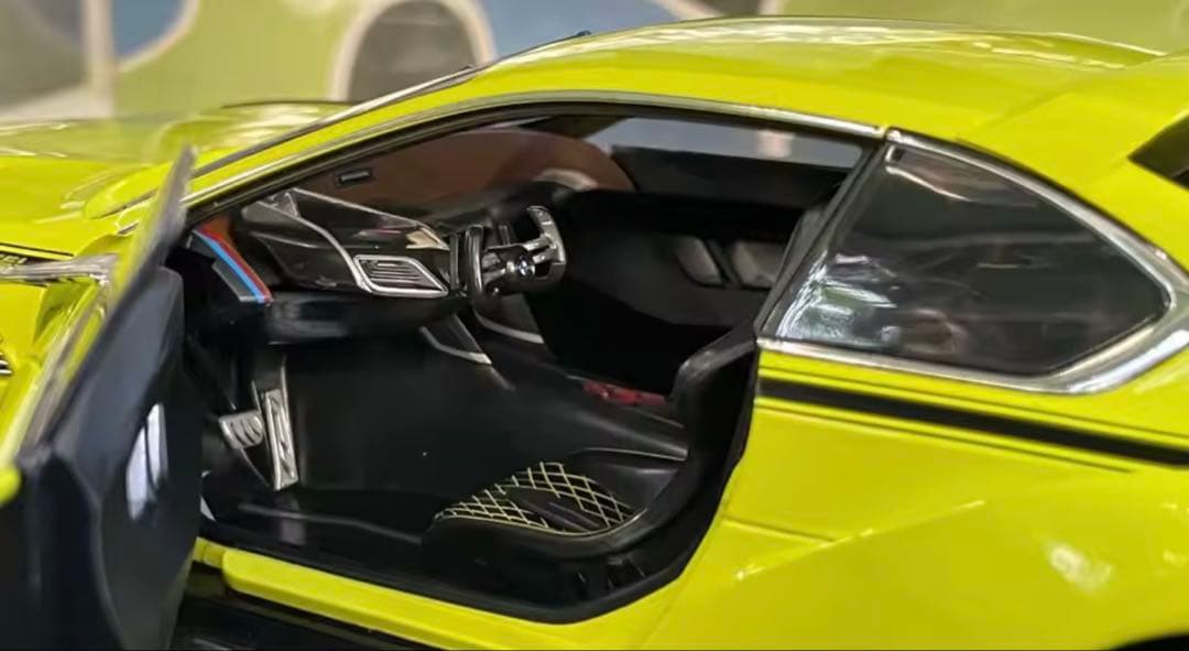 BMW1:18NOREV CSL 3.0コンセプトカー オリジナル金製カーモデル