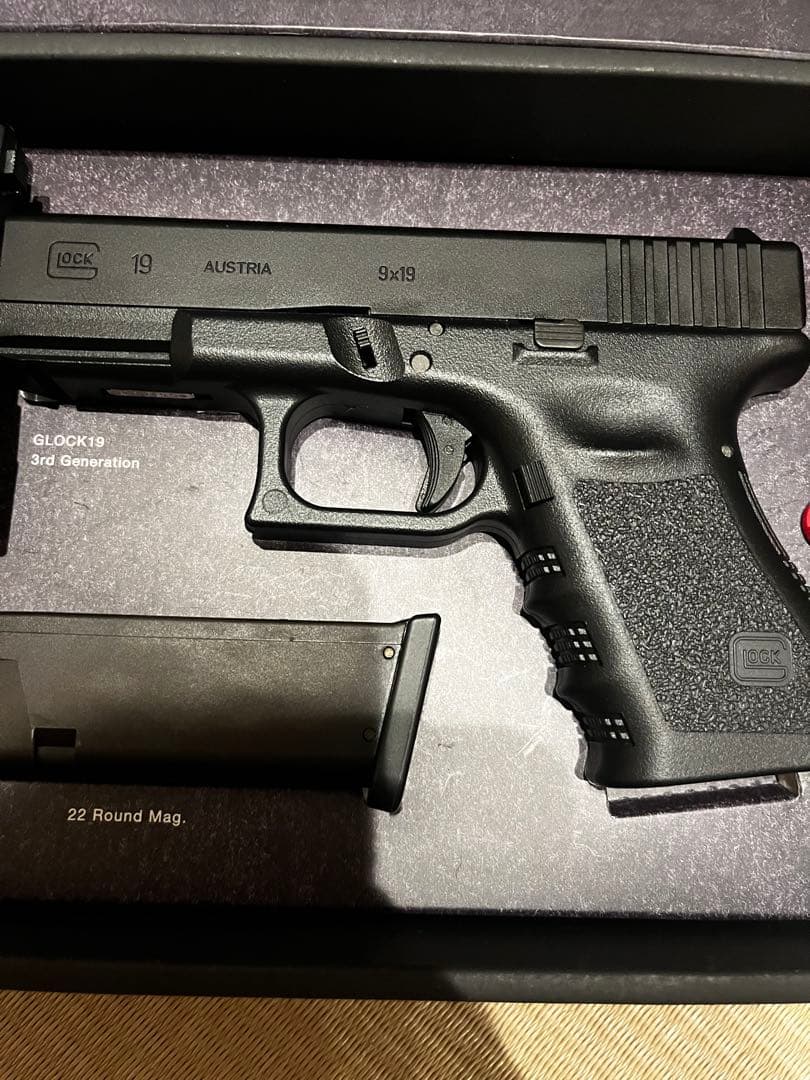 〔美品〕東京マルイグロック19 〔x300レプリカ付〕　ガスガン