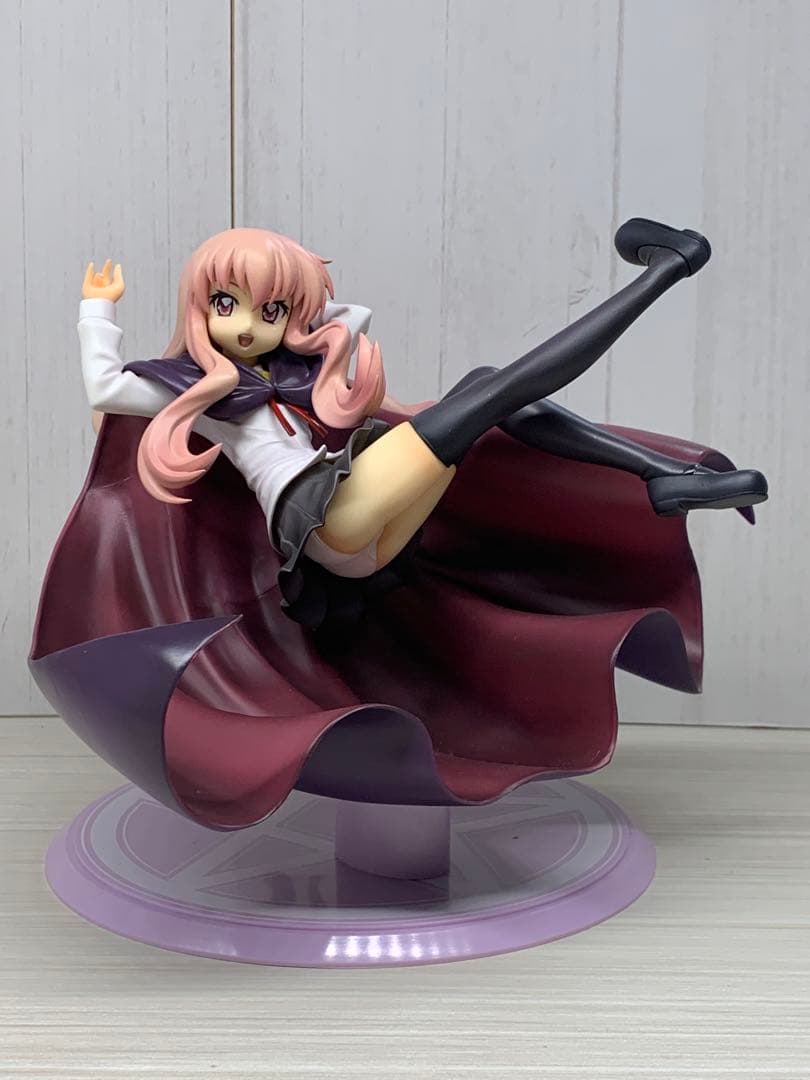 ゼロの使い魔　ルイズ　フィギュア　アルター