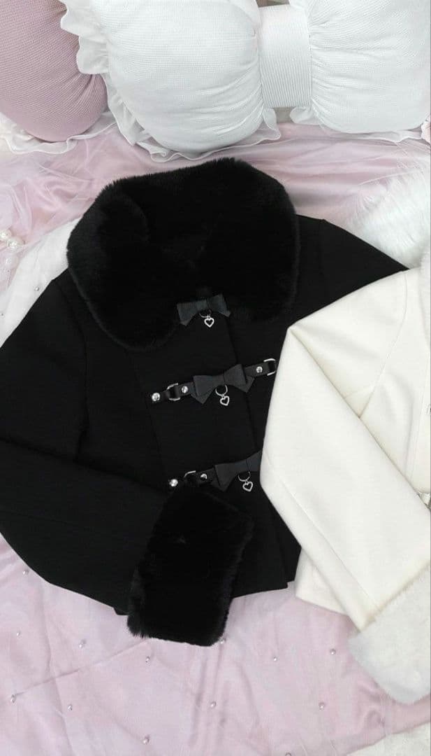 ハニーミュウ ベルトリボンショートコート SFP0372MC 黒 - メルカリ