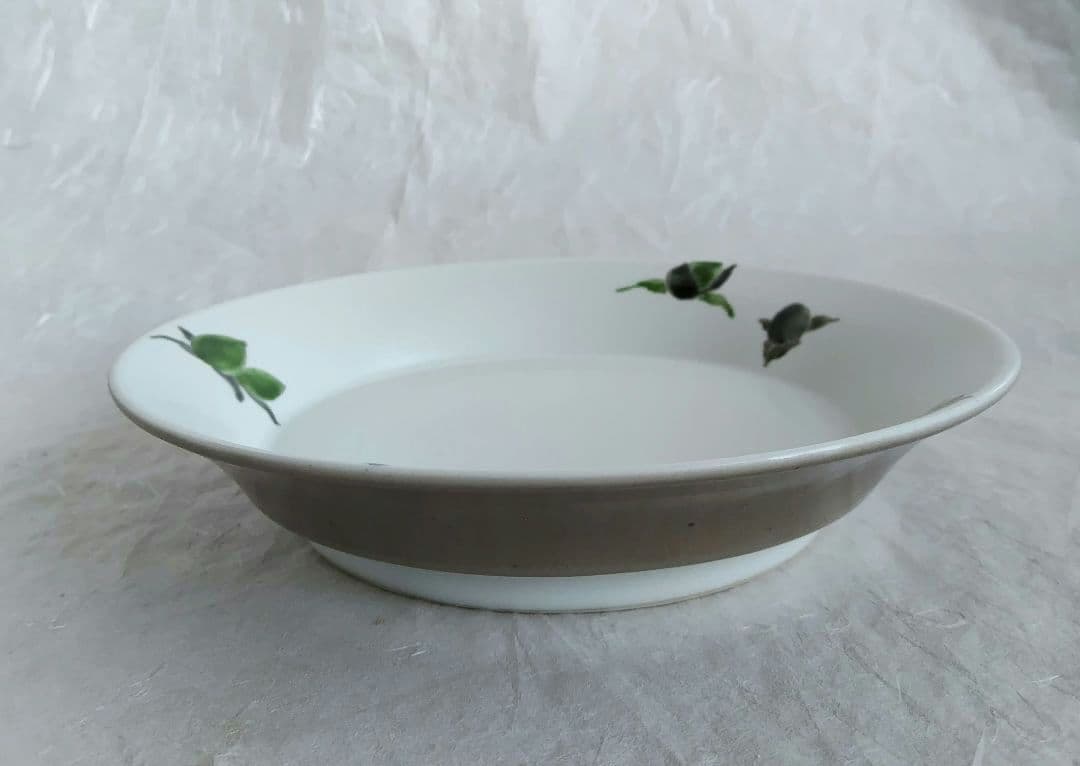 色絵磁器ふきのとう九寸皿 (豊福 誠 作) 未使用 新品同様