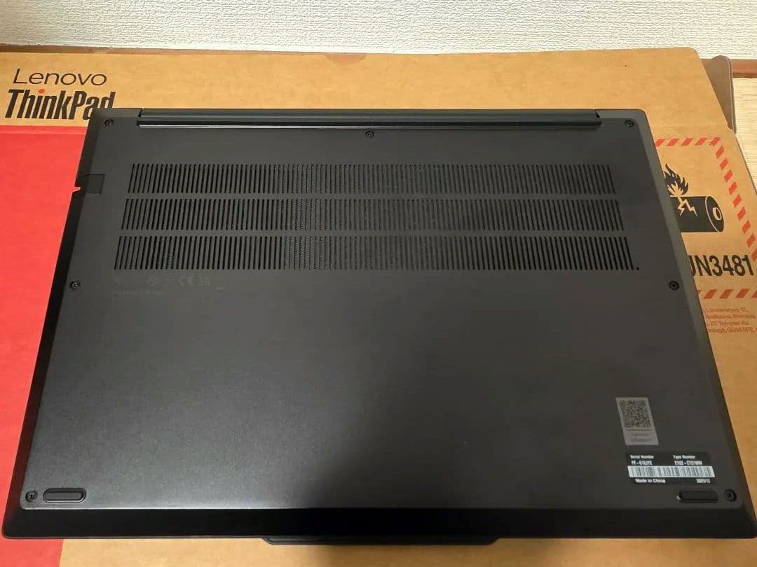 Windowsノート本体 Thinkpad E14 Gen7 228V 32GB 512GB 2.8K