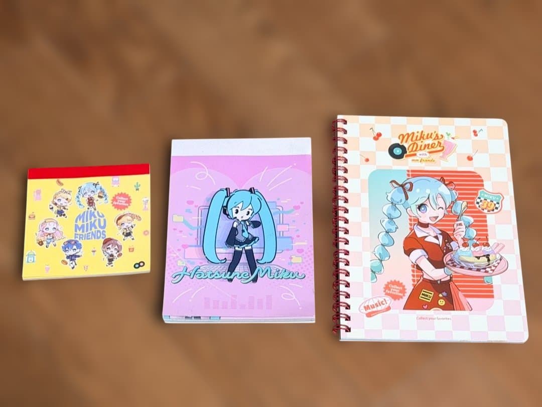 初音ミク フィギュア11点とグッズ12点セット まとめ売り - メルカリ