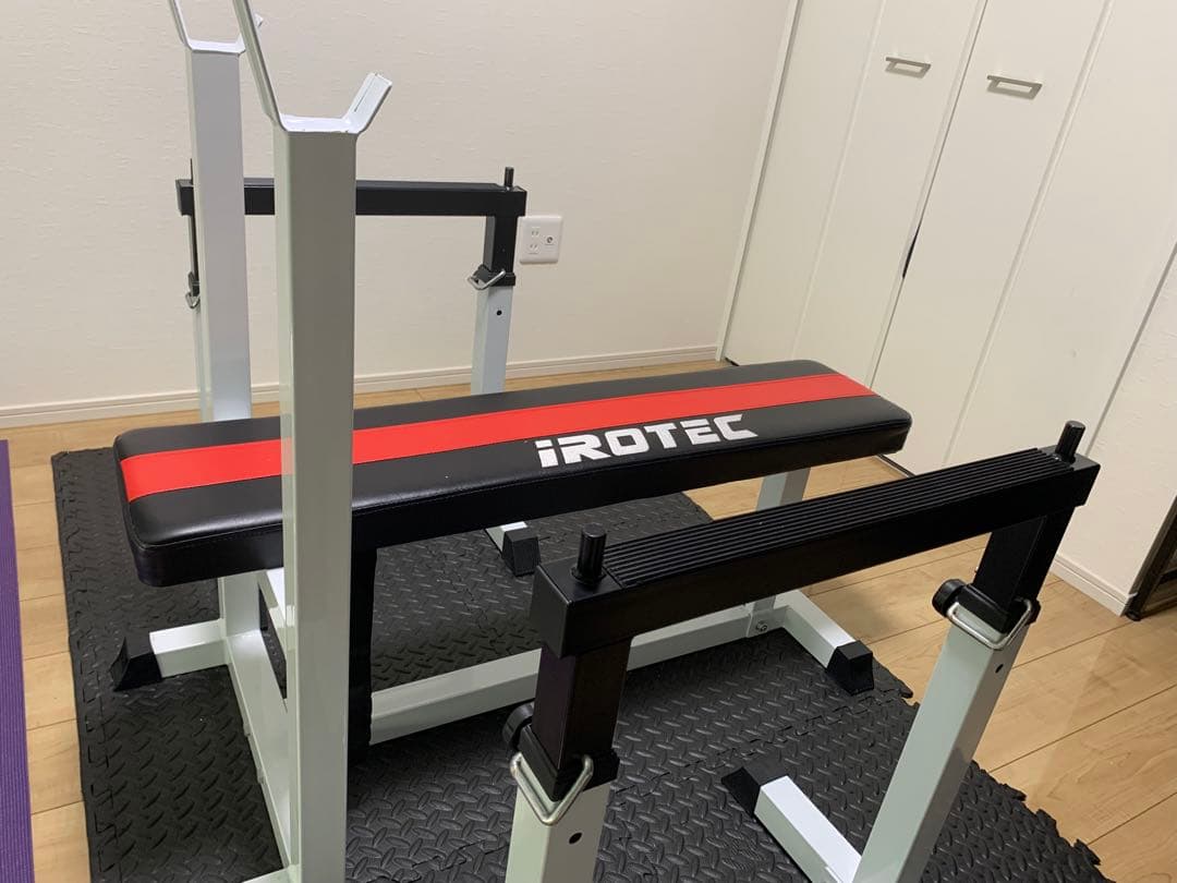 引取り限定】iROTEC トレーニングベンチ 黒/赤+懸垂器