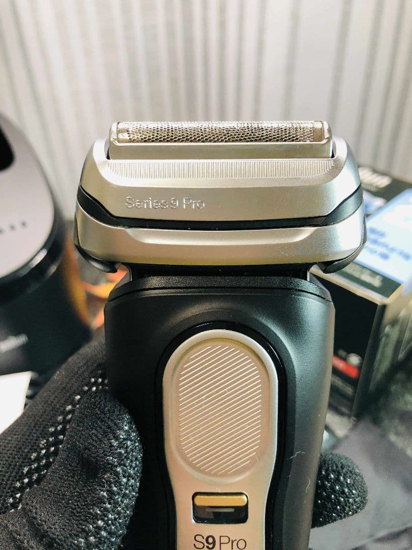 【美品】BRAUN シリーズ9 Pro 9450cc -Vメンズ電気シェーバー