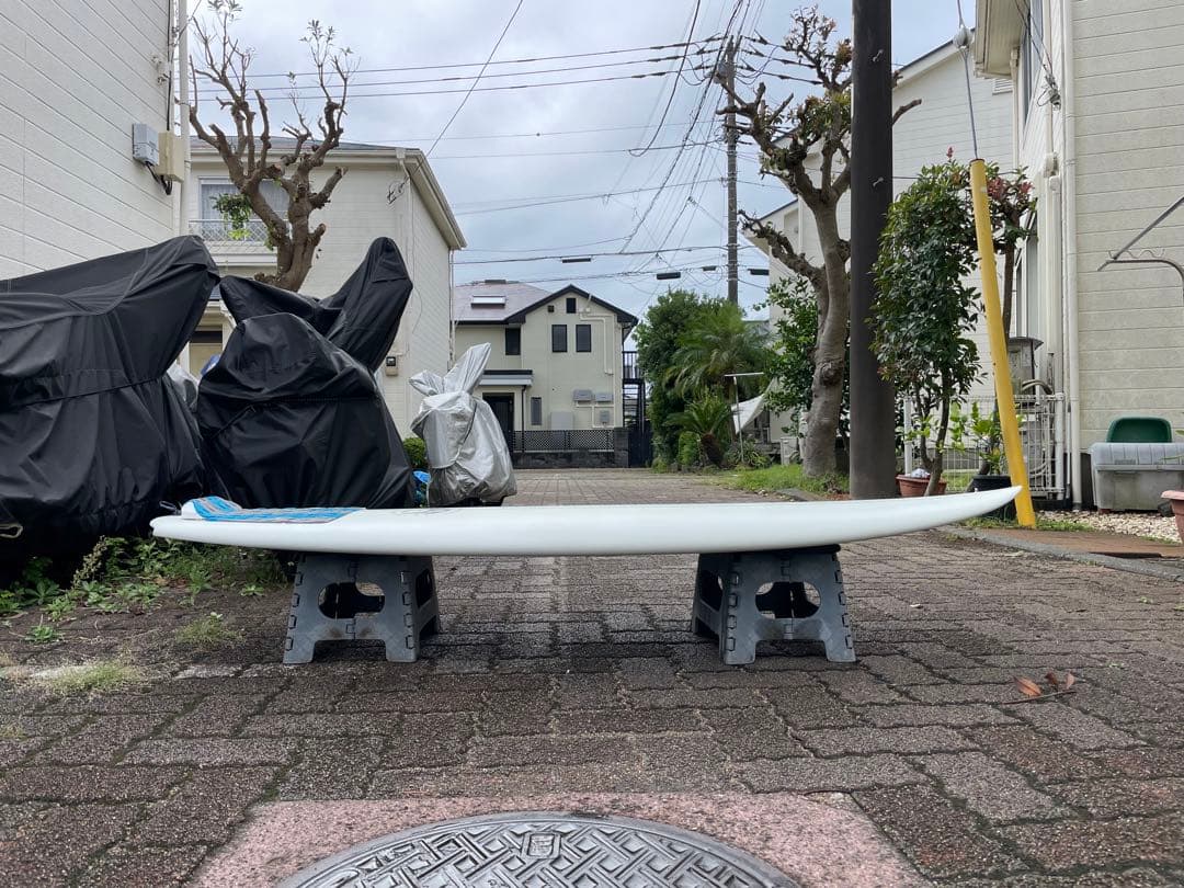 LOST MAYSYM 5.10 レギュラー ショートボード アシンメトリ - メルカリ