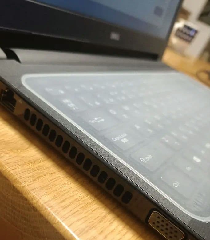 Dell Vostro15 3558 8MB Windows11Up - メルカリ