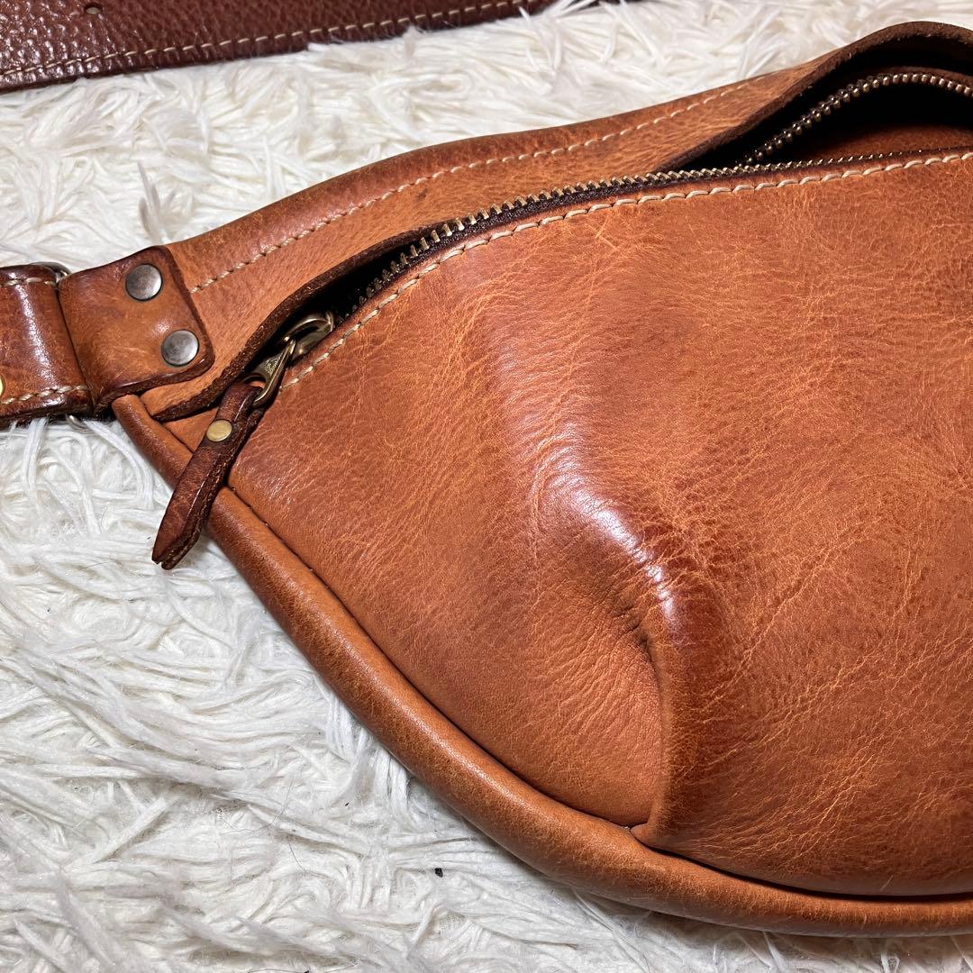 ☆旧品番 貴重☆ HERZ ヘルツ F-6 三日月ボディバッグ タンドー 本革