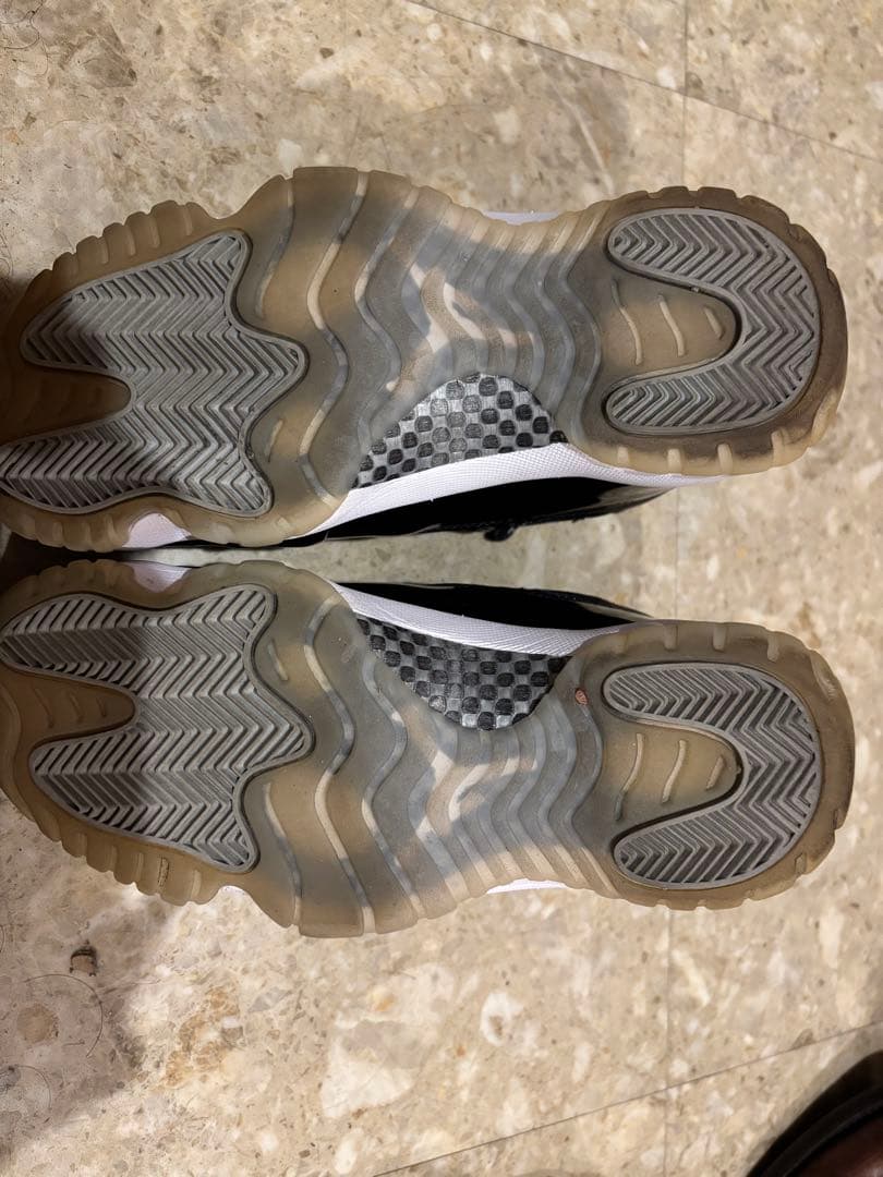 AIR JORDAN 11 \"Jubilee\" 25周年モデル 23.5cm