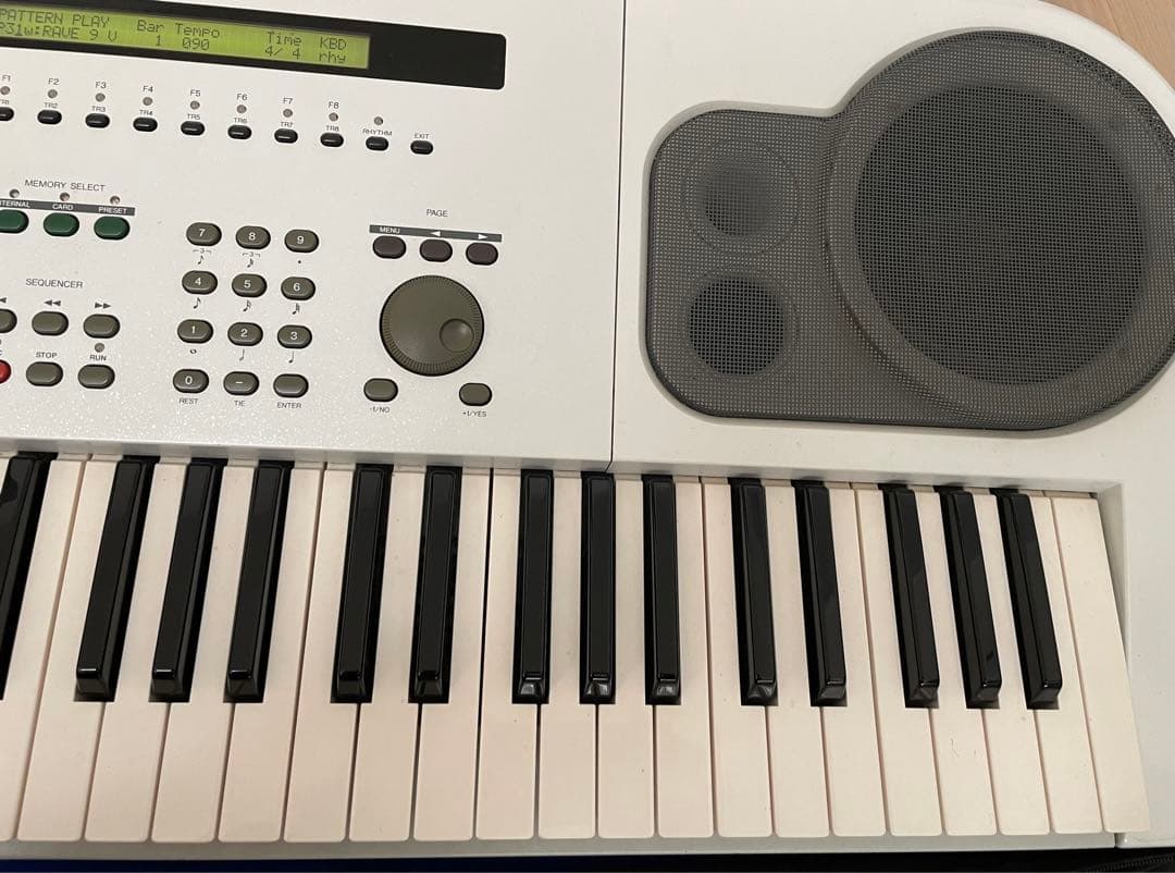 YAMAHA EOS B700 シンセサイザー ボイスカード、ソフトケース付属