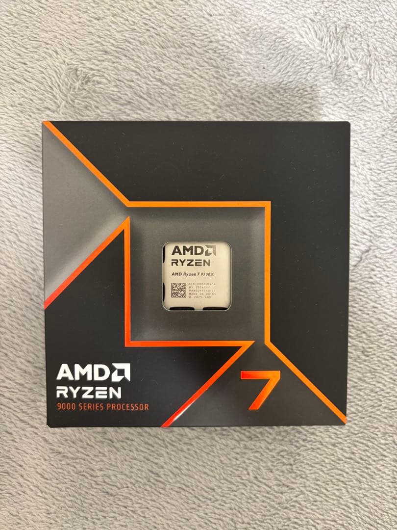 【Hans Jochen 】AMD Ryzen 7 9700X CPU AMD Ryzen 7 9700X W/O Cooler WOF (8C/16T、3.8GHz、65W) [CPU