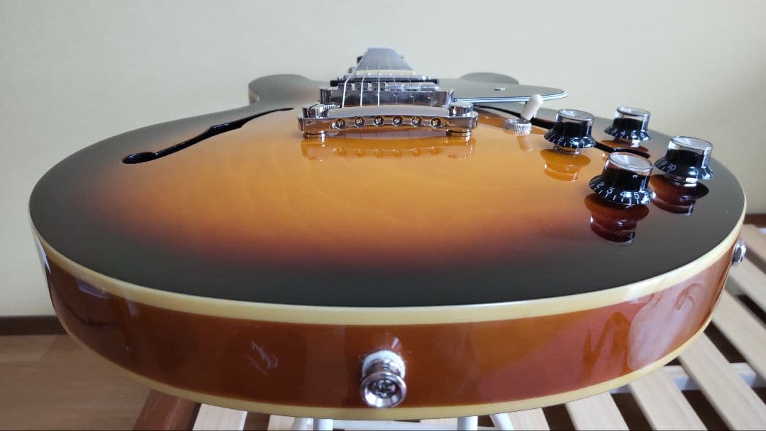 Epiphone ES-335 サンバースト
