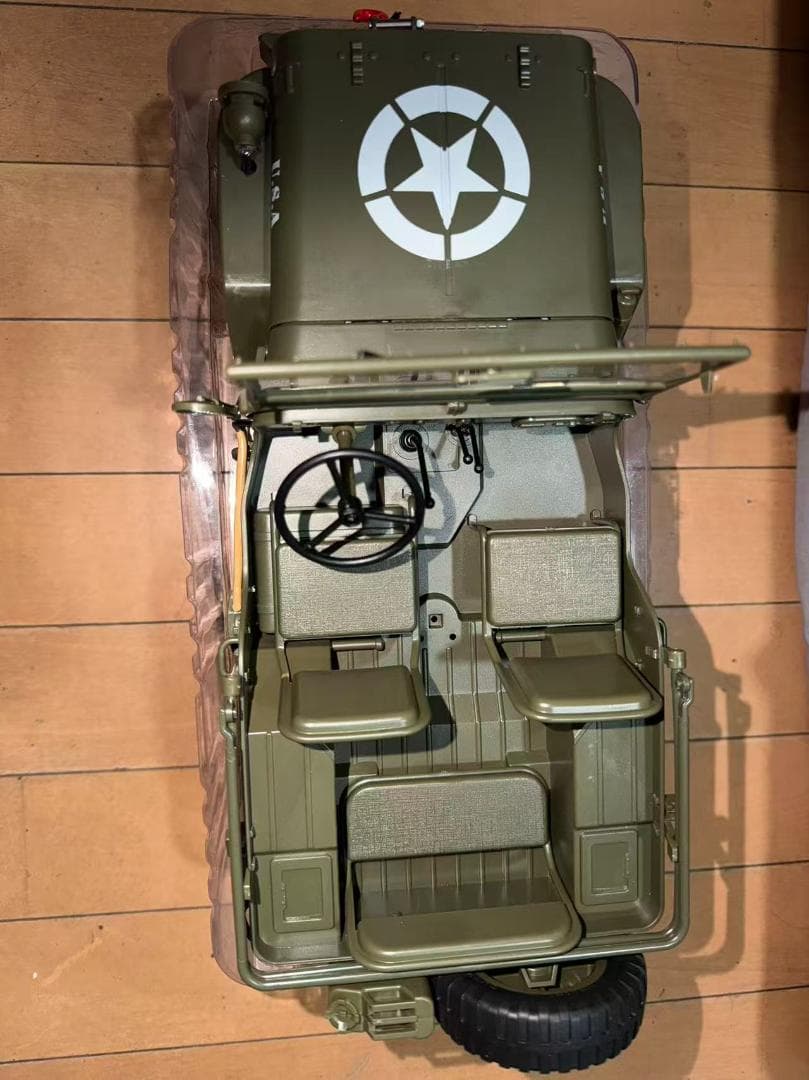 軍用 ラジコンカー 子供向け 人気 35CM 大型 オフロード ジープ 4WD