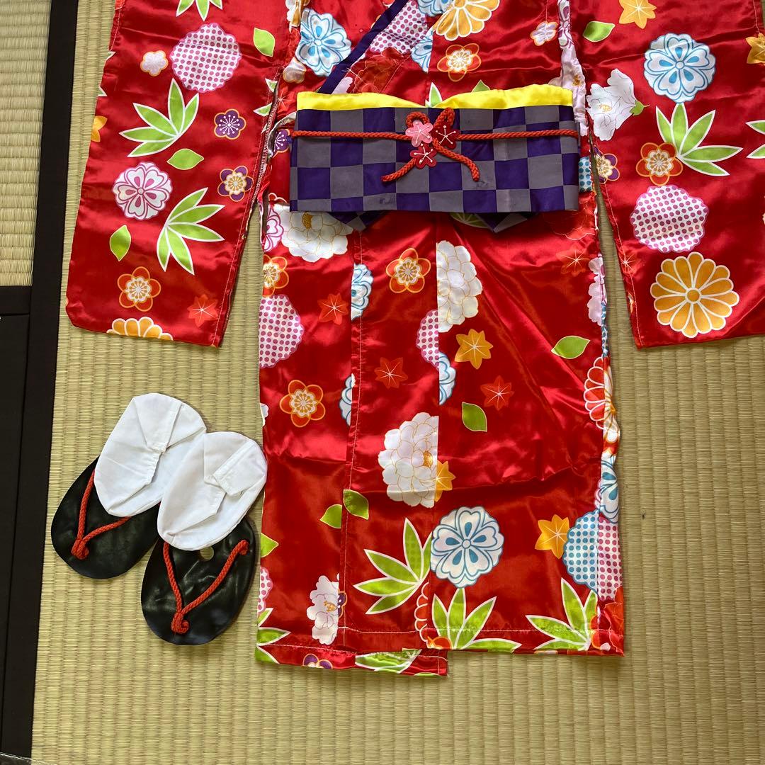 不二家 店頭用ペコちゃん 専用衣装 お正月用の晴れ着 華やかな着物衣装