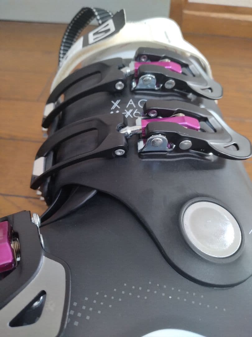 サロモン 女性用スキーブーツ 23.5cm