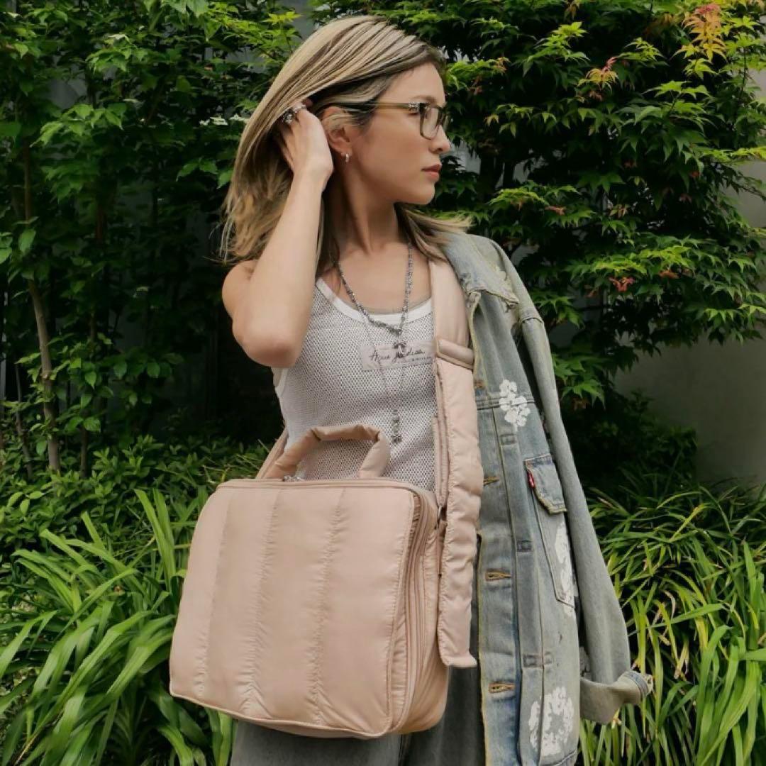 8月購入calin マザーズバッグ ラテ 新品未使用未開封 calin マザーズバッグ 【限定色 ラテ】 - メルカリ