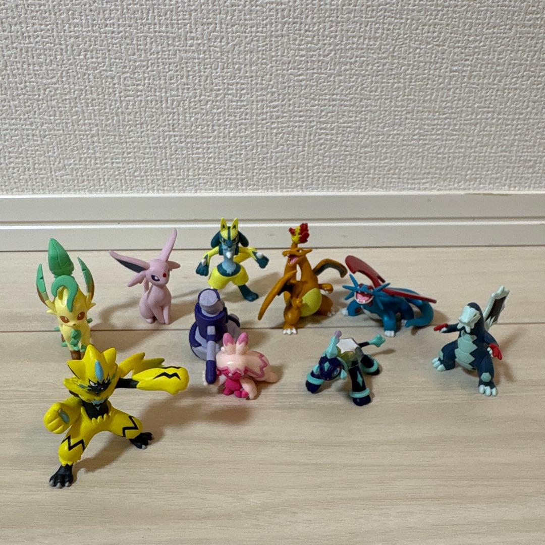 ポケモン モンコレフィギュア9体セット - メルカリ