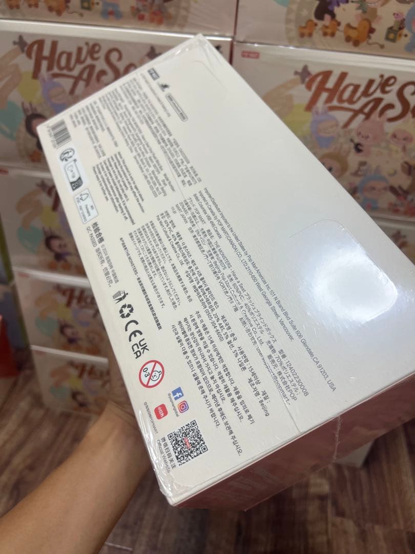 LABUBUラブブ THE MONSTERS ハブアシートHave a Seat