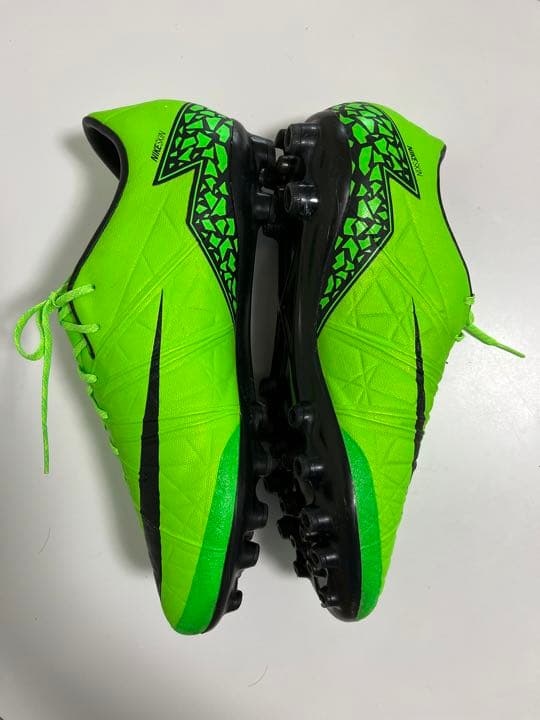 ナイキ ハイパーヴェノム フィニッシュ2 AG-R 27.5cm