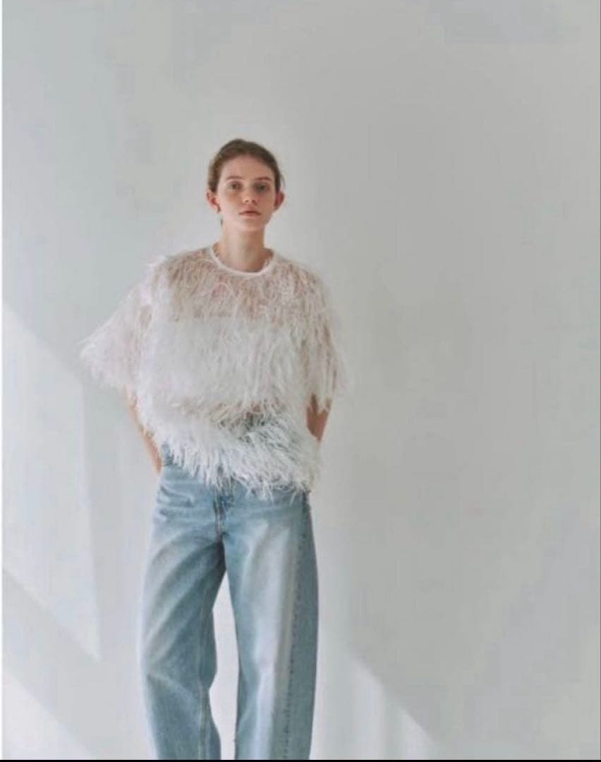 Cygneシーニュ⭐︎フェザートップスMoni - メルカリ