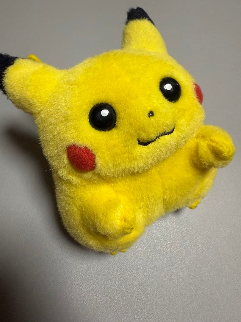 【最終値下げ】初期ピカチュウ ぬいぐるみ TOMY
