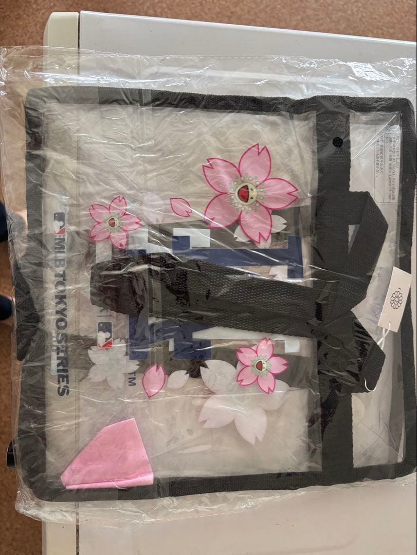 新品未使用】村上隆 x MLB LA 2025 限定 クリア トートバッグ - メルカリ