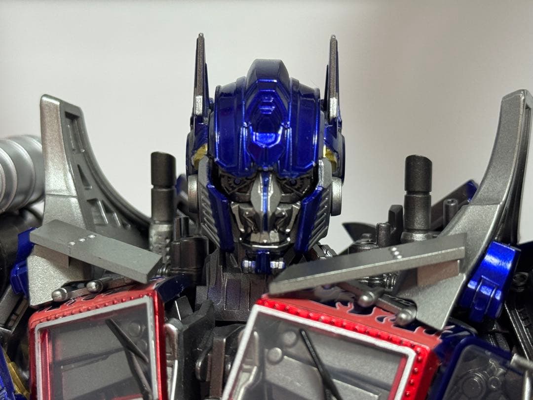 トランスフォーマー　ダークサイドムーン　オプティマス センチネル