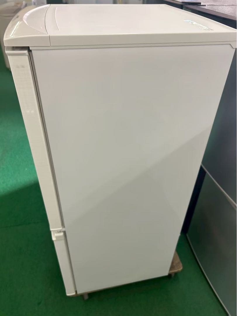 2018年式 137L シャープ 冷蔵庫 SJ-D14C-W - メルカリ
