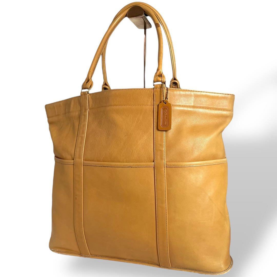 良品　coach オールドコーチ　トートバッグ　レザー　A4 肩掛け　ビジネス A4収納可 肩掛け COACH コーチ トートバッグ レザー シボ革 ゴールド