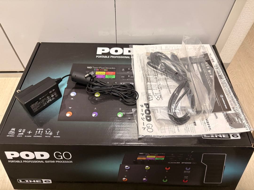 ほぼ美品/付属品完備/保証期間内】LINE6 POD GO マルチエフェクター