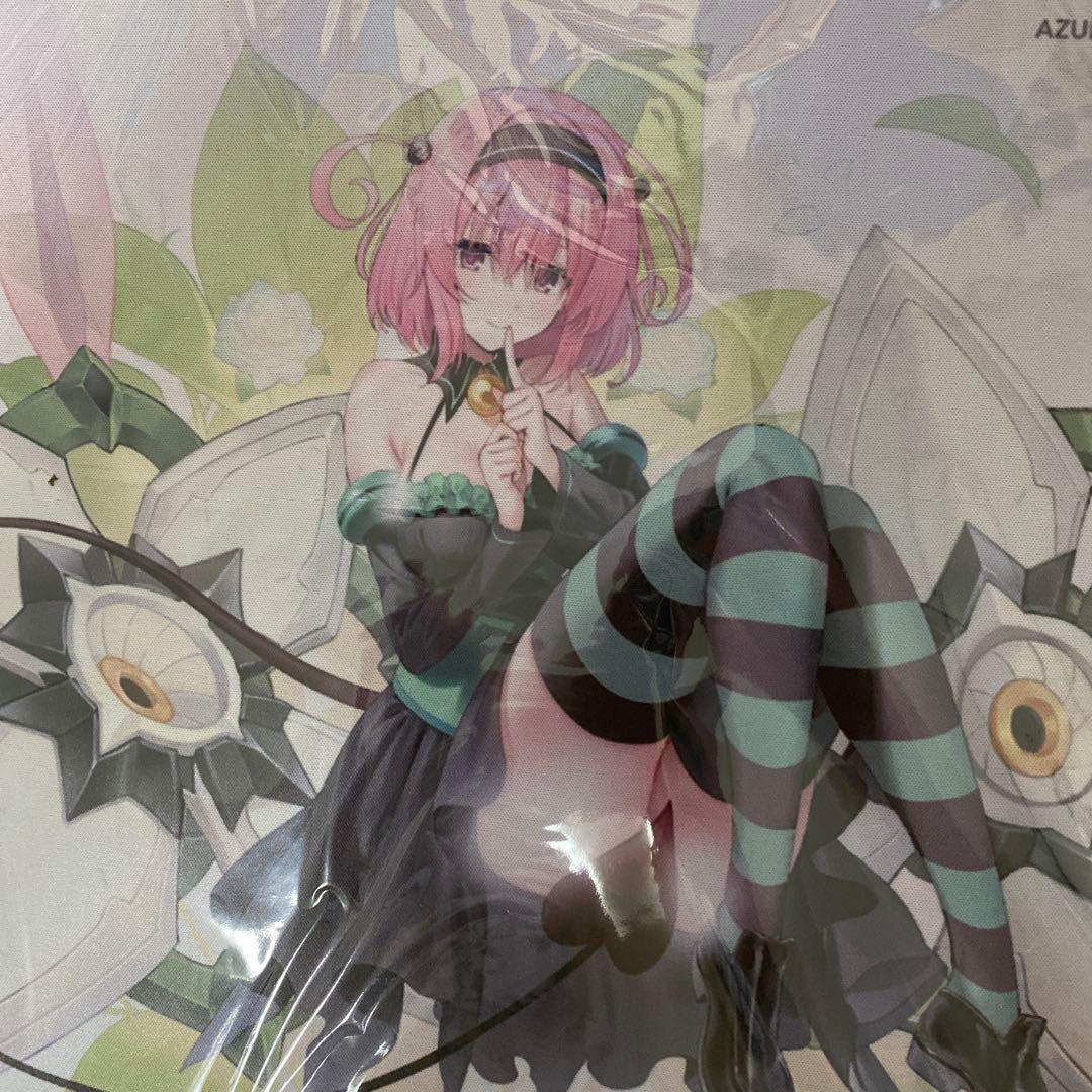 ぴ*ぴ様 アズールレーン　モモ　ToLOVEる プレイマット 新品