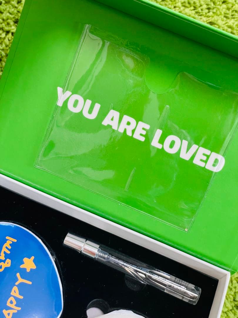 BTS ジン POPUP ARMY DAY ギフト ポップアップ Happy