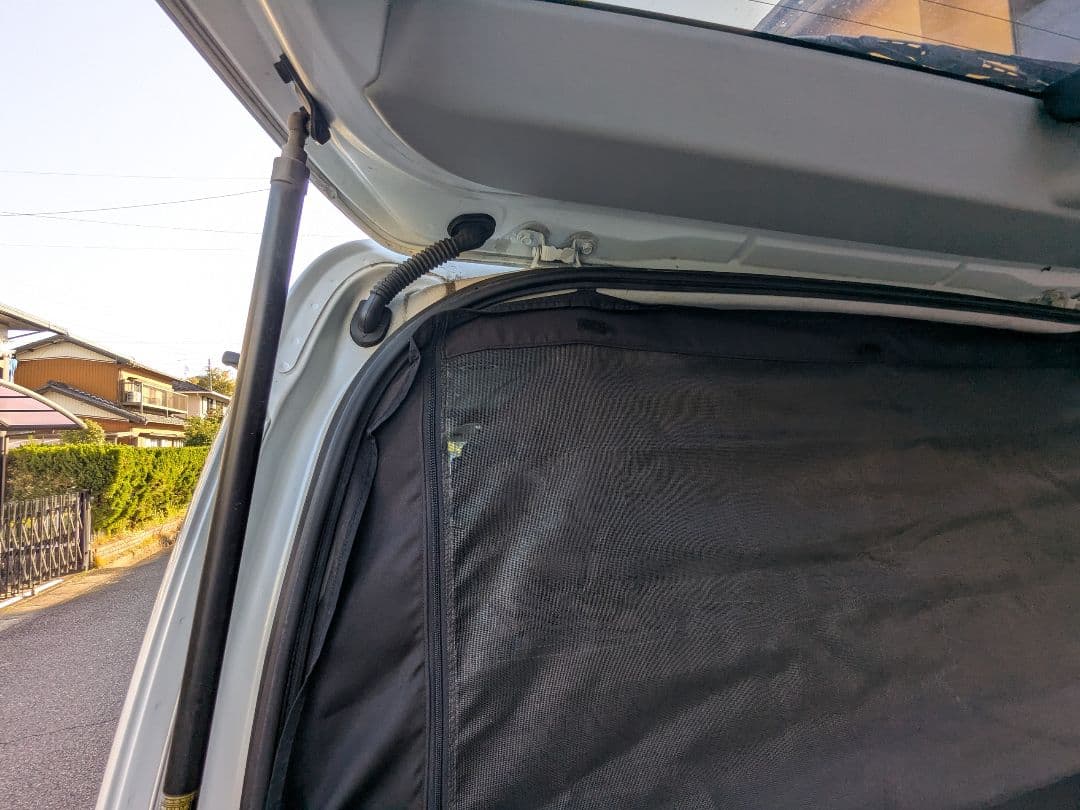 ハイエースワゴン ワイド用 ユーアイビークル製網戸2枚目セット 車中泊
