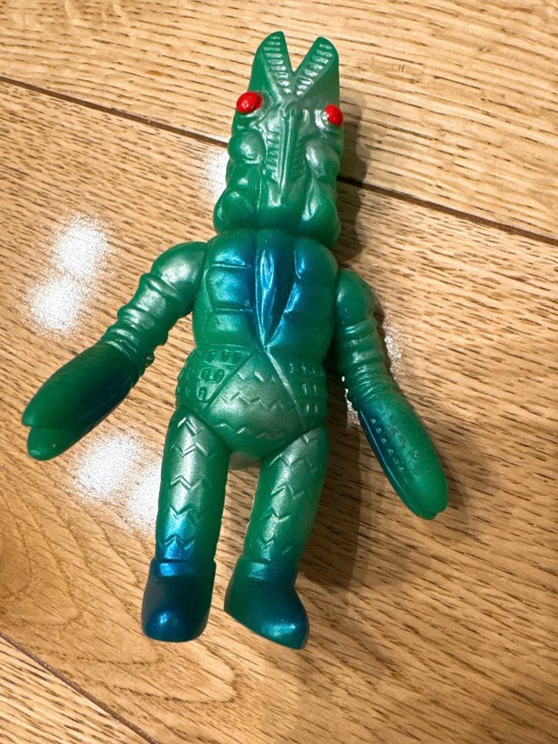 美品❤︎ぶたのはな　初代バルタン星人 緑成型/青/シルバー塗装