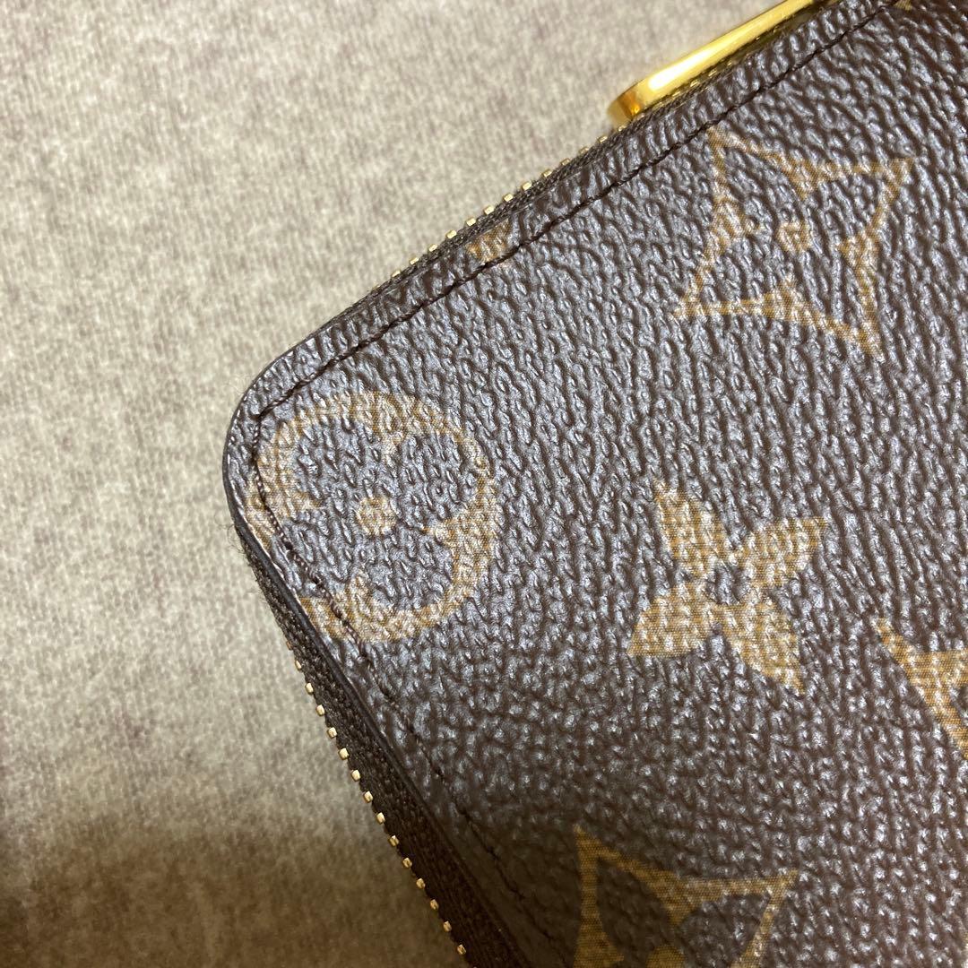 《値下げしました》Louis Vuitton モノグラム ジッピー