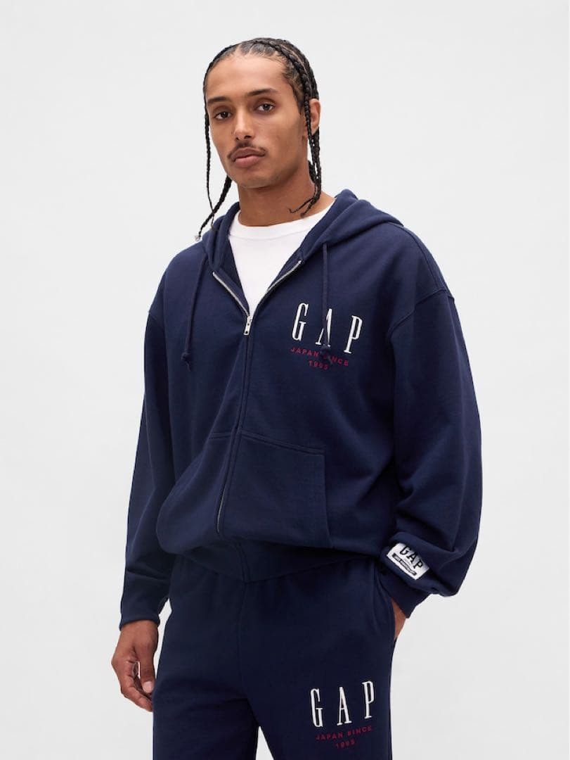 GAP ネイビー 30周年記念パーカー - メルカリ