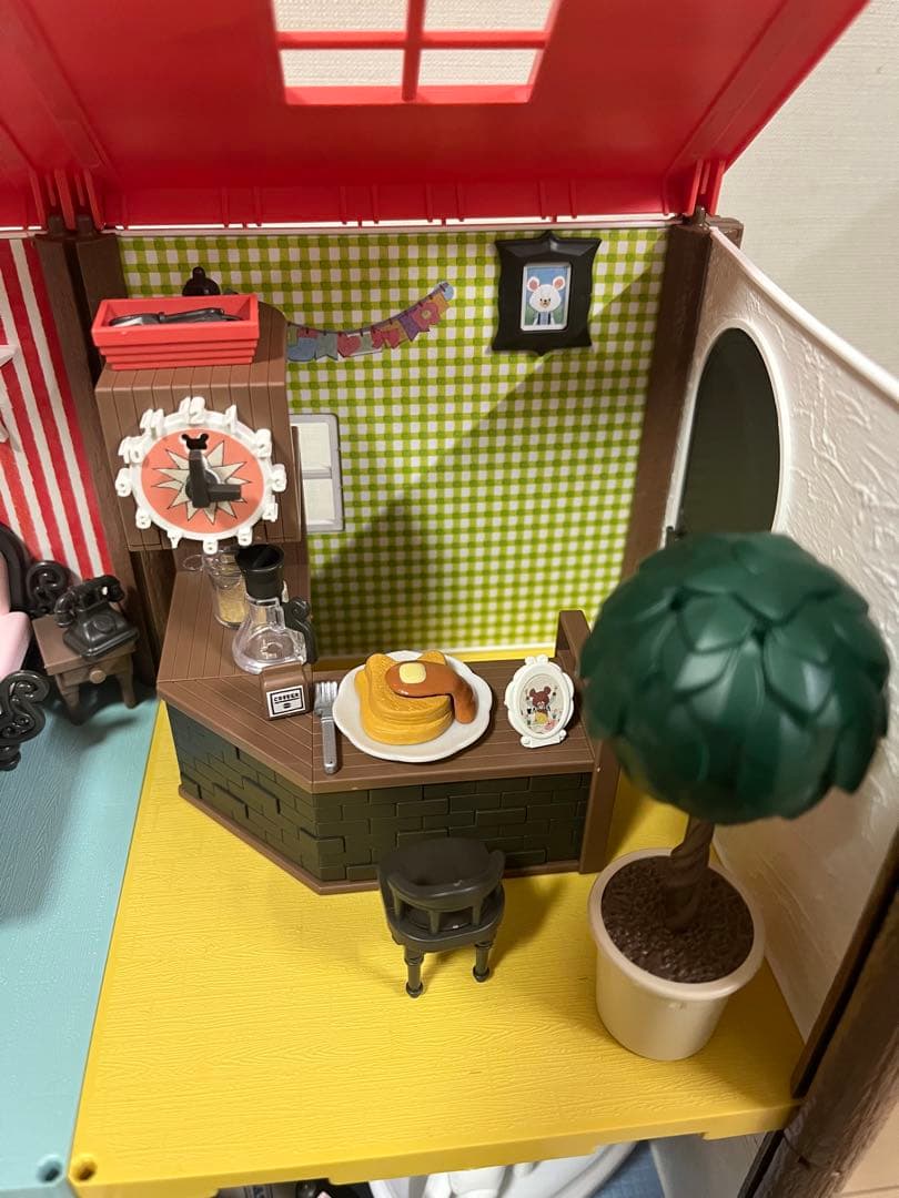 くまのがっこう　ハコルーム　ドールハウス　プラモデル　完成品　ジャッキー