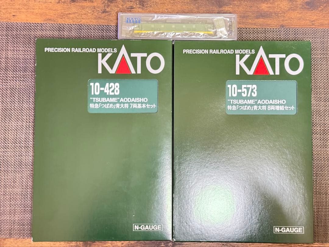 新品KATO 青大将 FE58機関車 基本7輌+増結8輌 KATO EF58 + Express Hato Ao-daisho / N gauge model train - YouTube