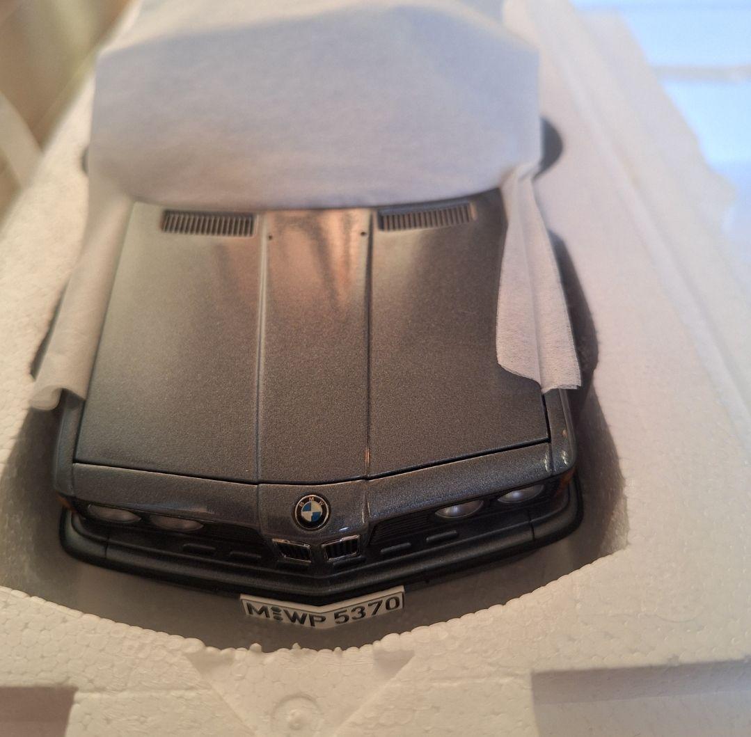 オートアートBMW M635 CSi Shadow-Line 1/18