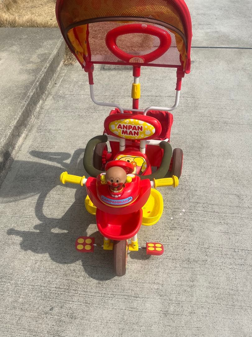 アンパンマン デラックス三輪車 サンシェード付 - メルカリ