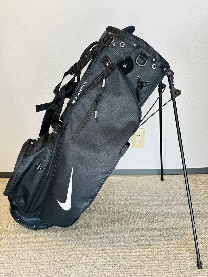 美品　ナイキ NIKE スポーツライト スタンドゴルフバッグ フードカバーセット NIKE（ナイキ） スポーツライト スタンド メンズキャディバッグ GF3011