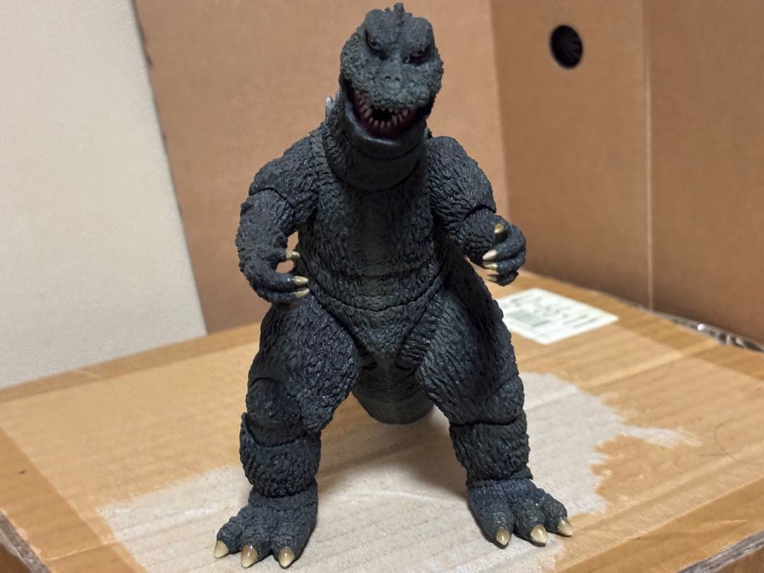 S.H.MonsterArts GODZILLA (1972) フィギュア