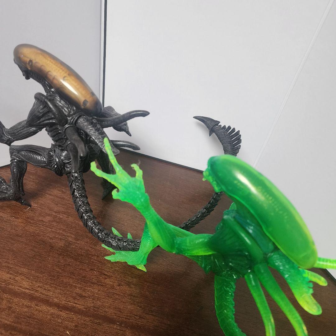 【BIG！】エイリアン フィギュアセット 緑と黒