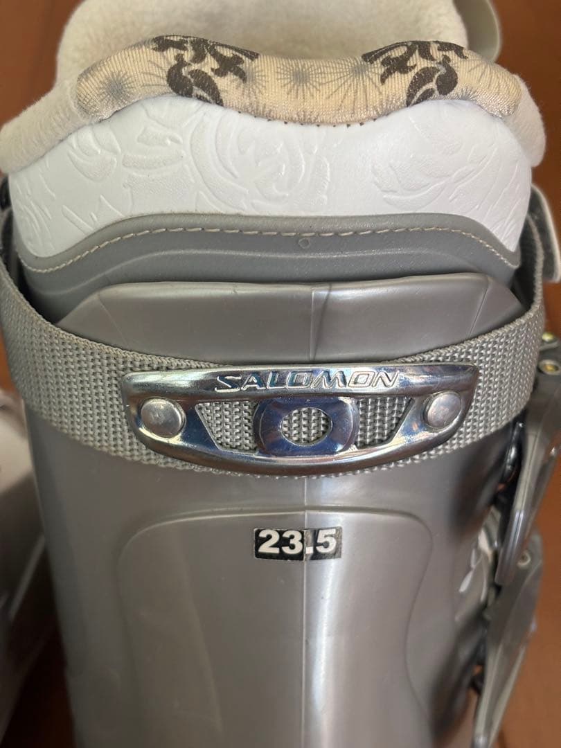 レディーススキーブーツSalomon DIVINE4 23.5cm